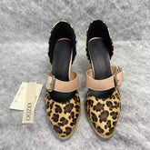 Leopard-print belt buckle shoes