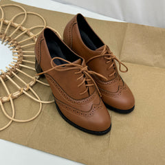 Embroidered British-style small leather shoes