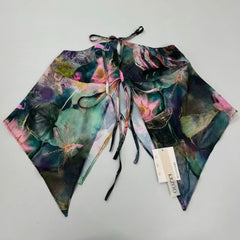 Strappy printed halter-necked frilled top with ties