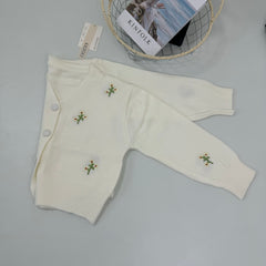 Embroidered short-sleeved sweater coat