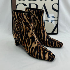 Zebra-patterned thick-soled short boots
