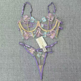 Heavy-duty embroidered floral lingerie set