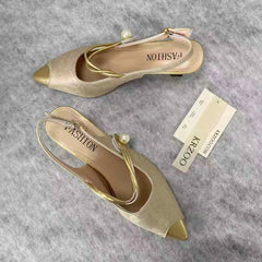 Pointed-toe one-piece square-heel headband