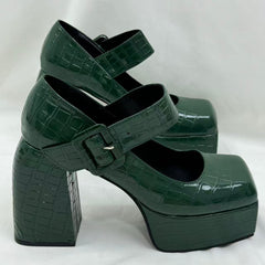 Round-toe waterproof platform boots with thick heels