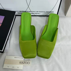Square-Toe Closed-Toe Satin Triangle-Heeled Slippers