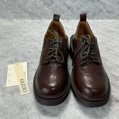 Round-toed and thick-soled small leather shoes