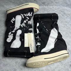 Retro flat-bottom graffiti ankle boots