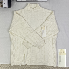 Plaid round-neck pullover sweater