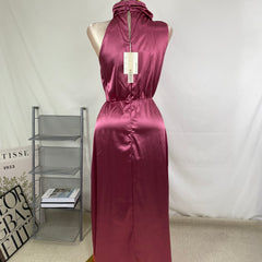 Sleeveless neckless solid-colored satin dress