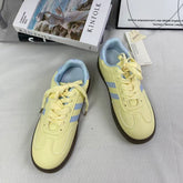 High-top vintage training shoes