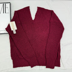V-neck long-sleeved knitted sweater