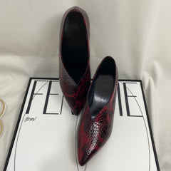 Versatile Retro Leather Shoes