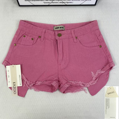 Jeans shorts with rolled hems and exposed pockets