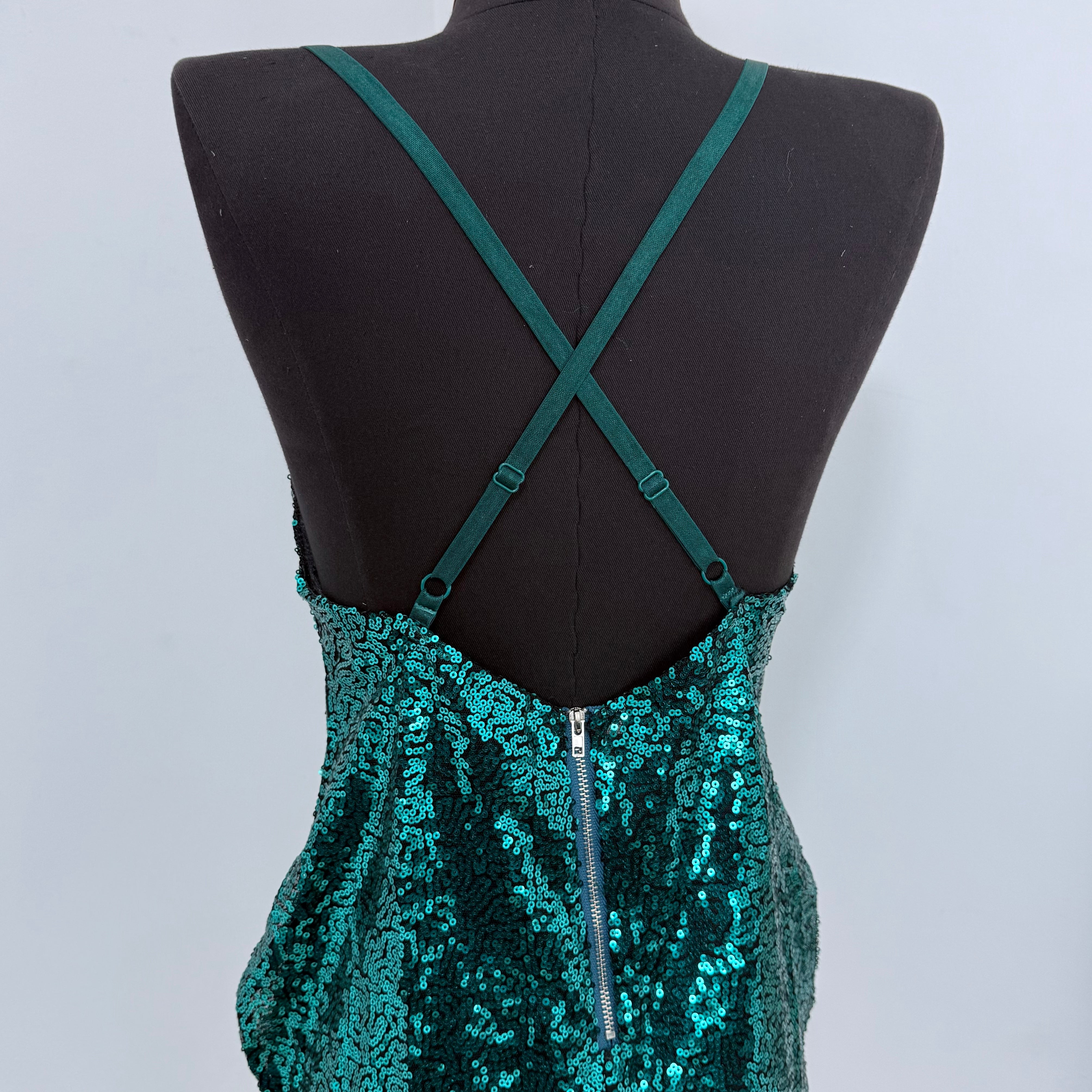 Sleeveless Sequined Backless Dress