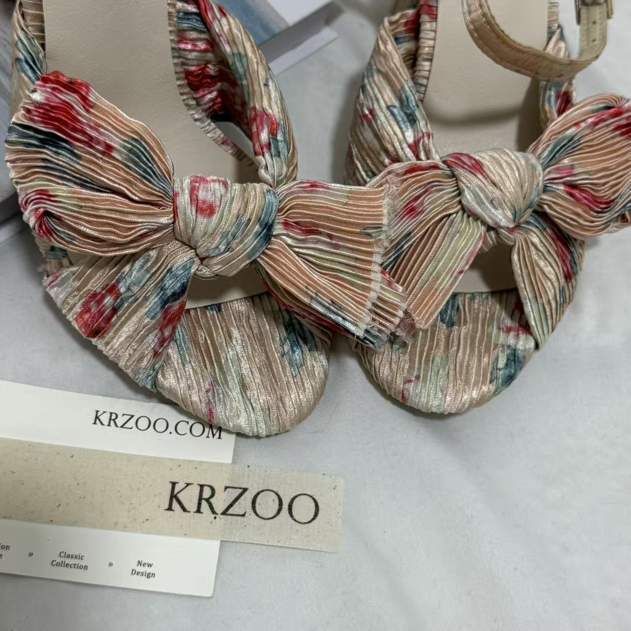 Vintage-Style Silk Shoes With Bows