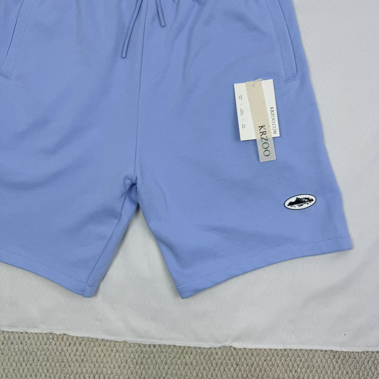 American-style casual short pants