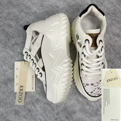 Soft leather hollowed-out platform shoes