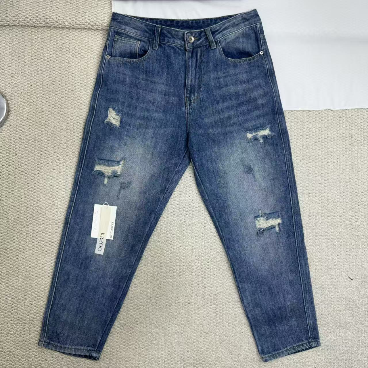 Loose-Fit Straight-Leg Distressed Jeans