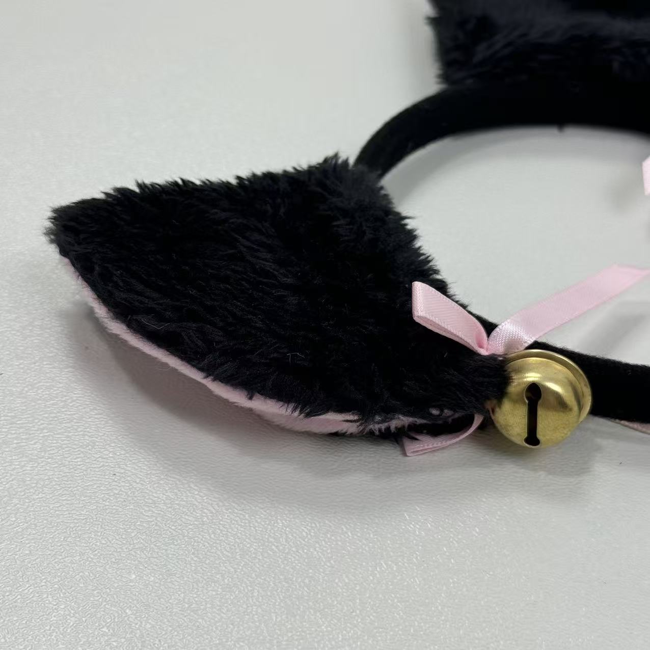 Bows as hair clips for cat ears