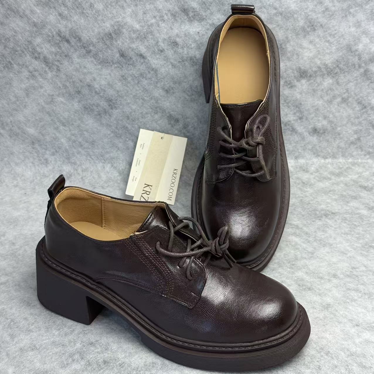 Strap-on round-toed thick-soled small leather shoes