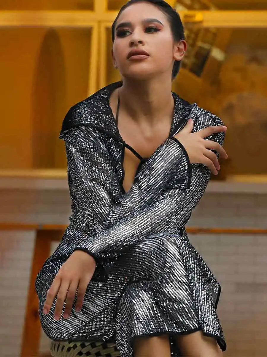 Autumn New Fashion Sequins Long Sleeve Poncho