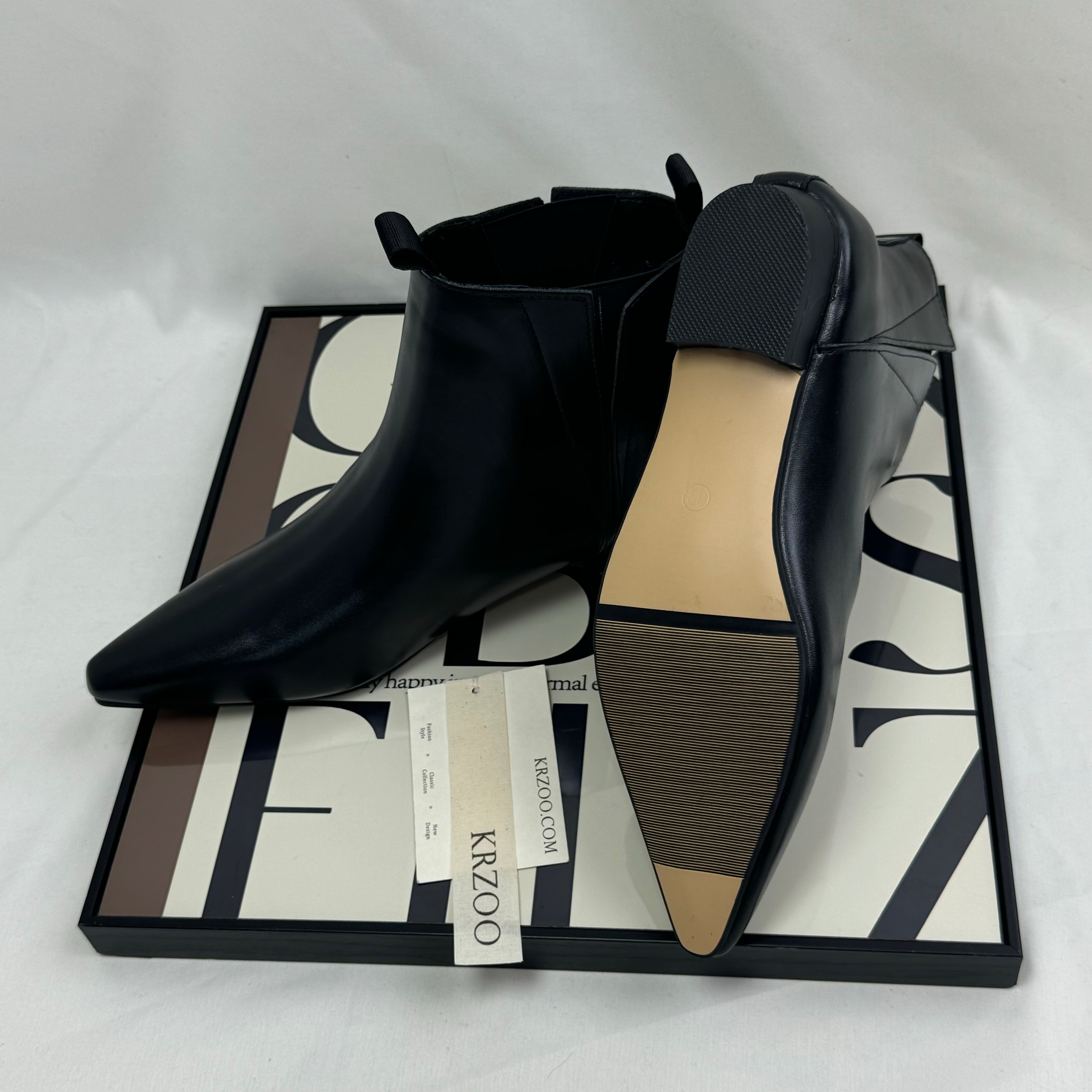 Pointed Chelsea ankle boots