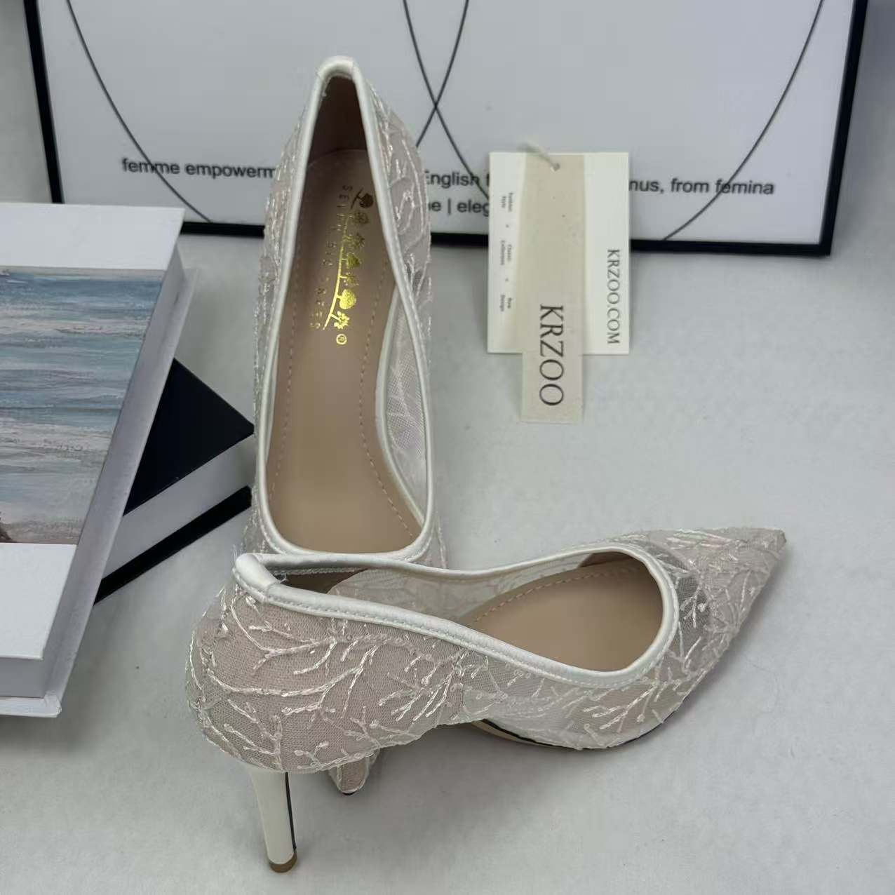 Lace netting platform heels