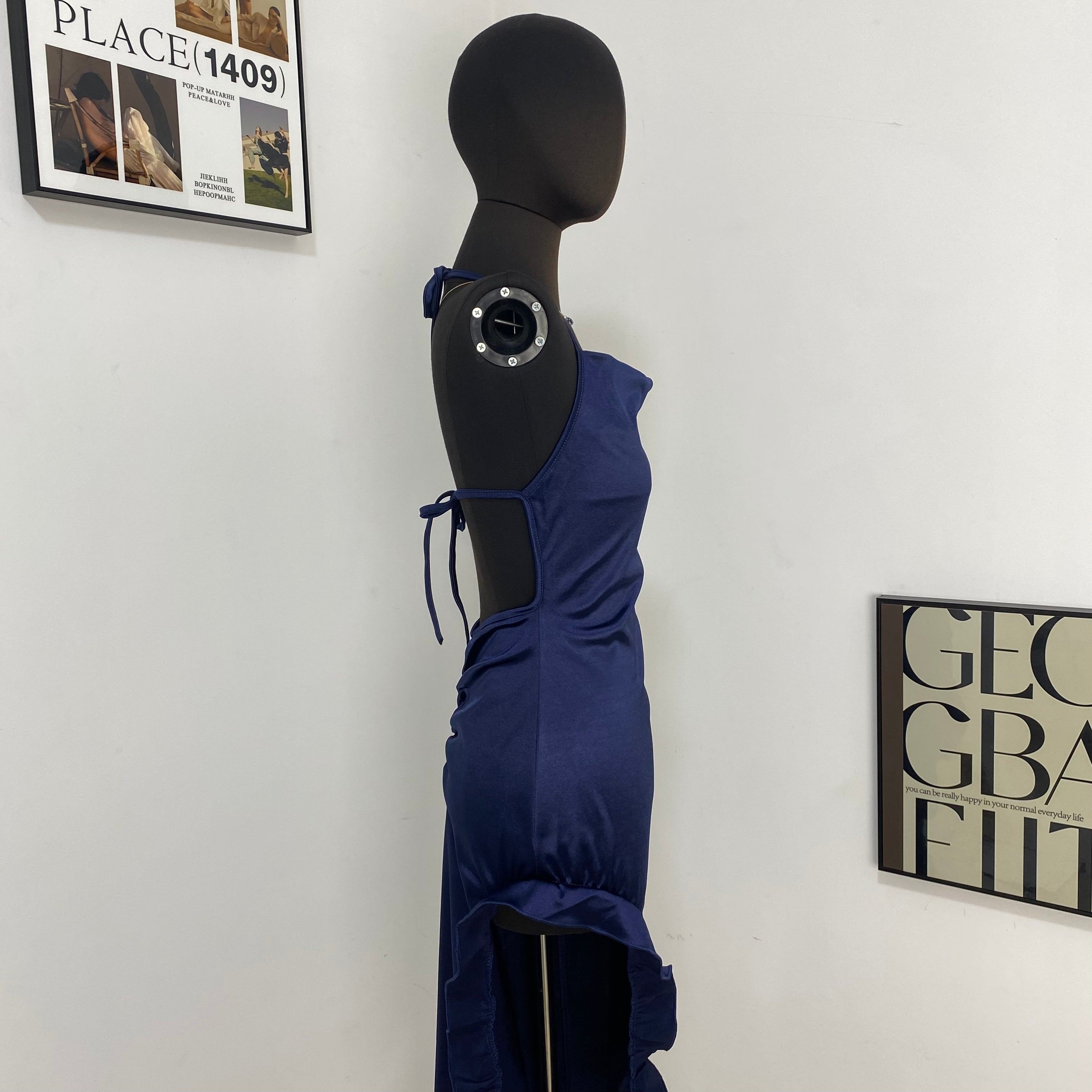 High-End Backless Suspender Skirt