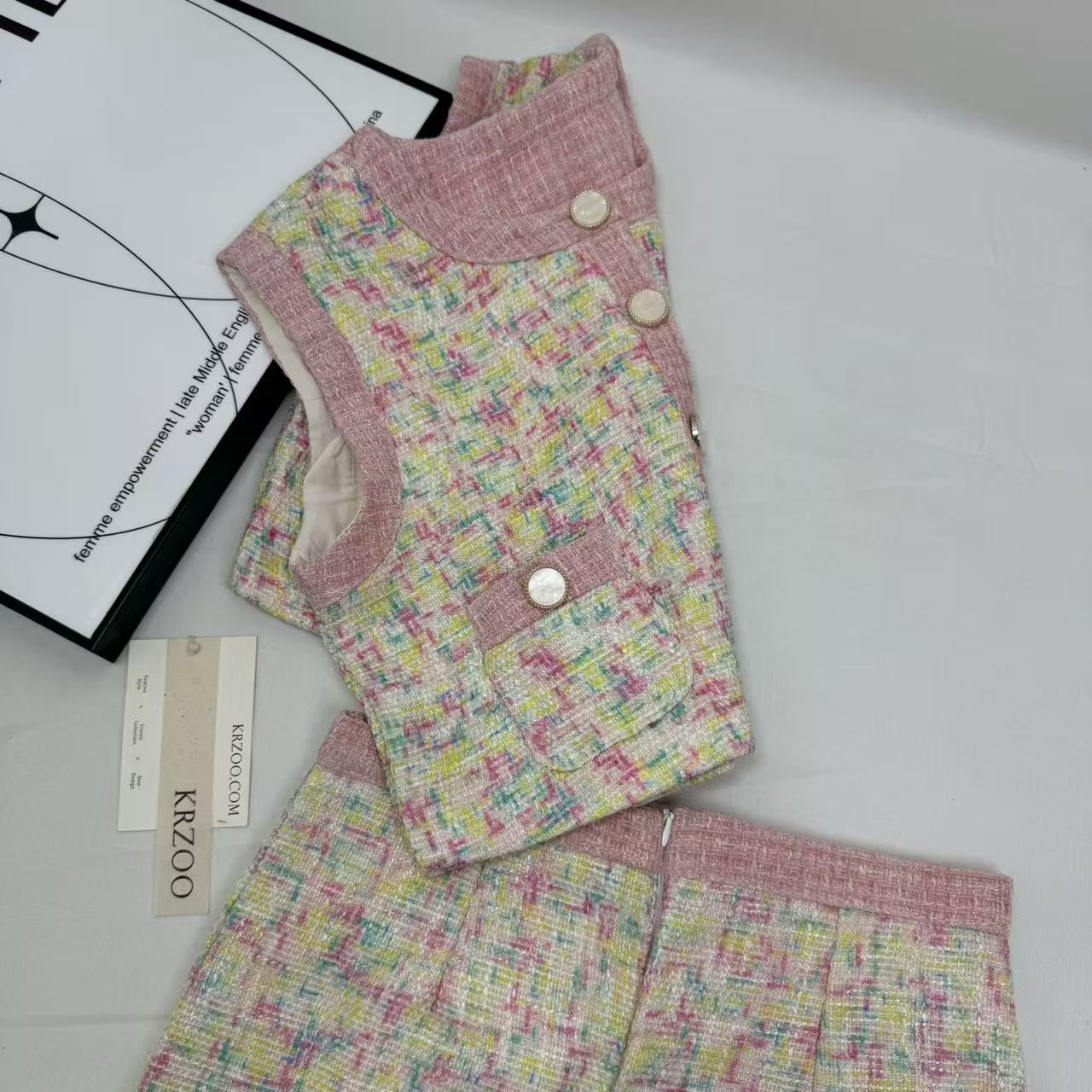 Colorful short jacket and high-waisted skirt set