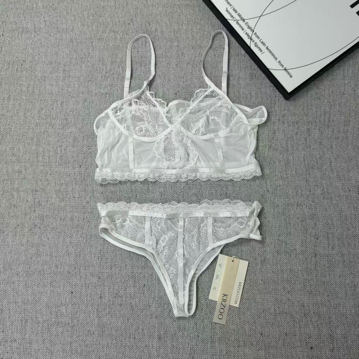 Lace deep V plunging bra set with two pieces