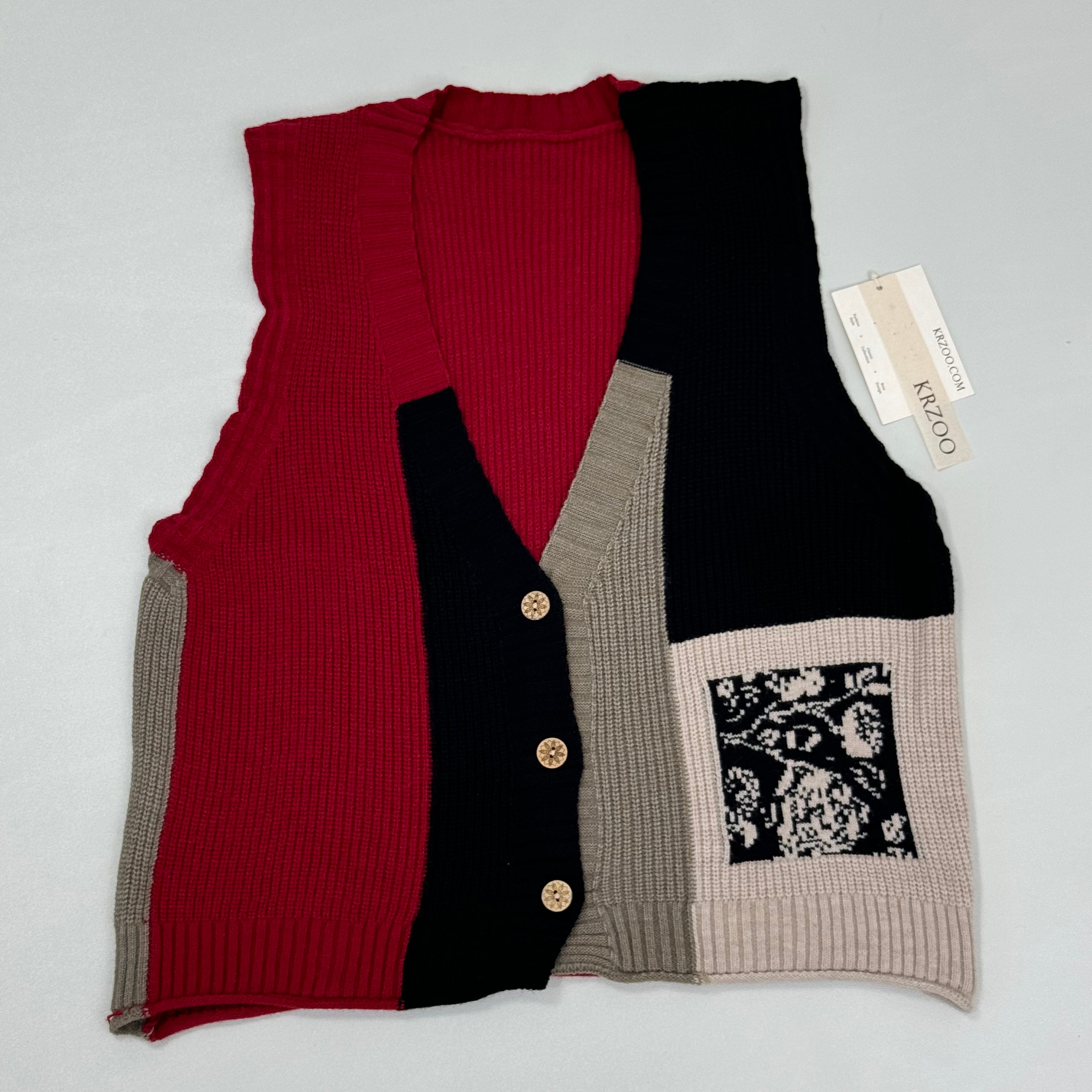 Women's knitted cardigan sweater vest