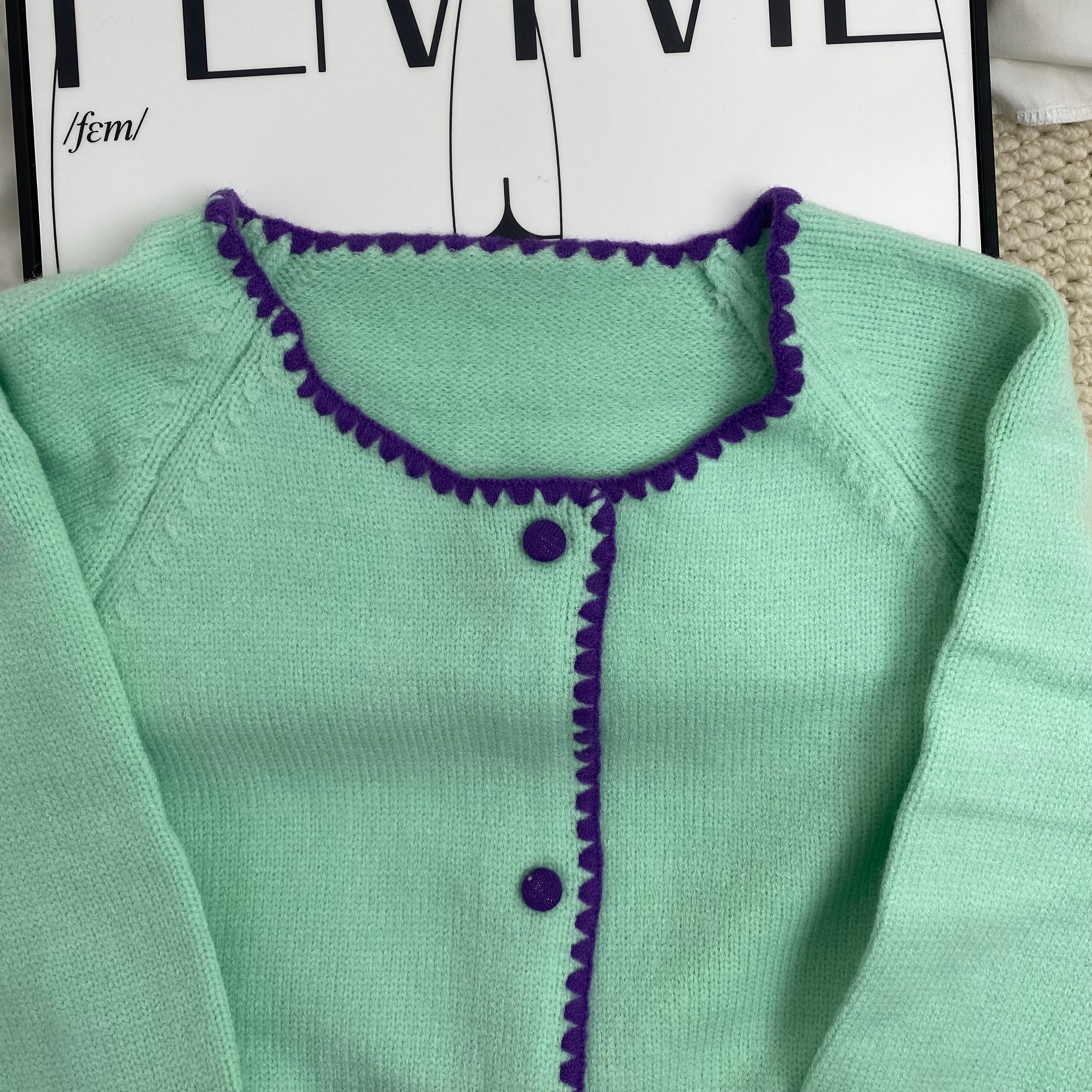 Retro Water Lazy Green Sweater