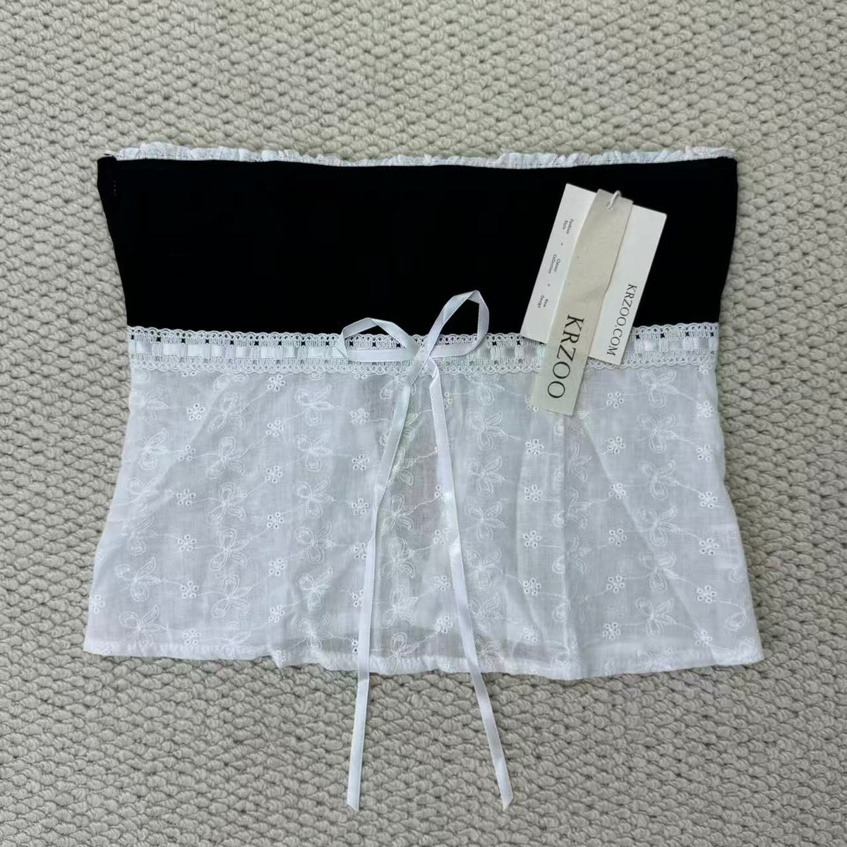 Wrap-around bodice with one shoulder opening