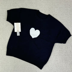 Round-neck heart patterned short-sleeved shirt