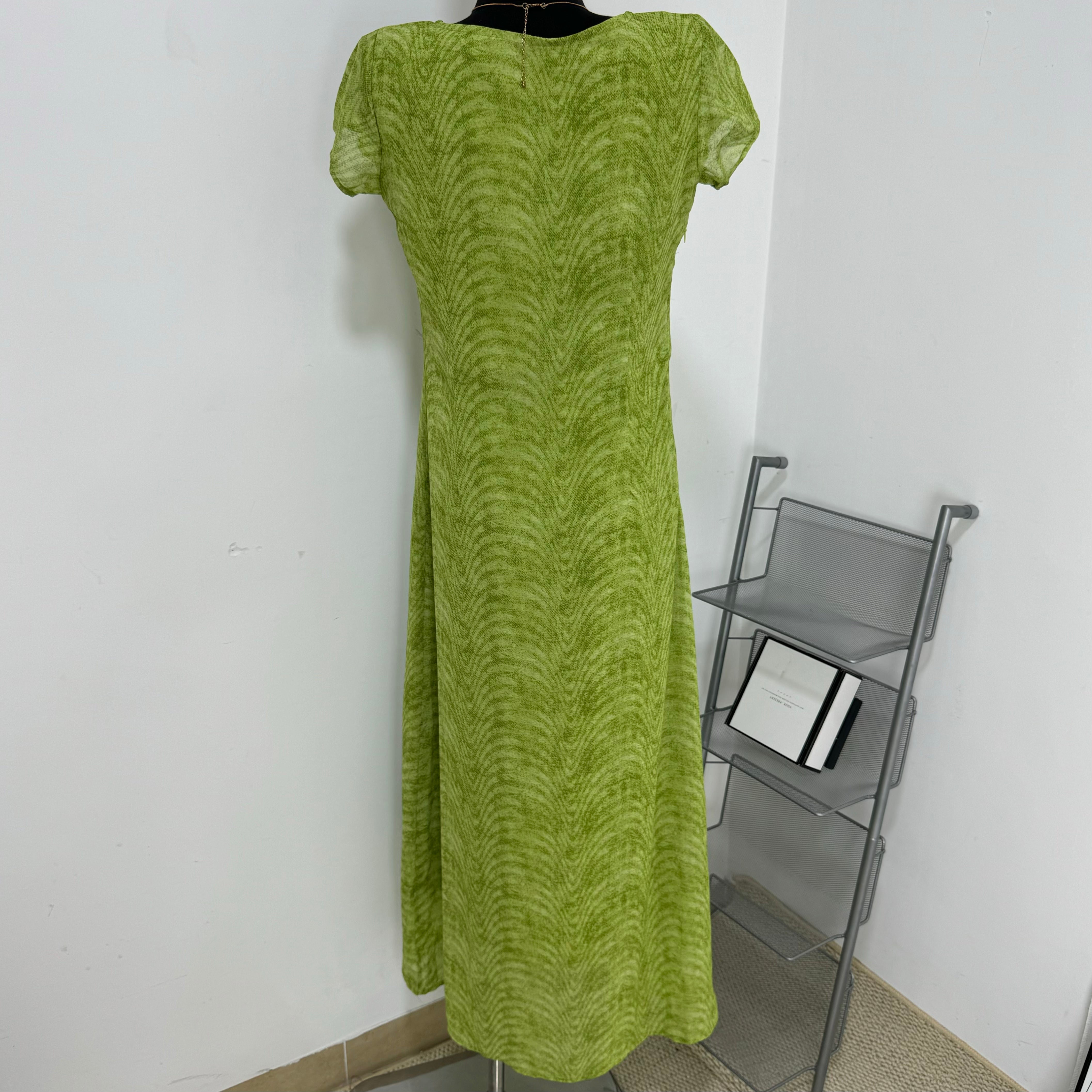 Elegant Floral Print Wavy Dress