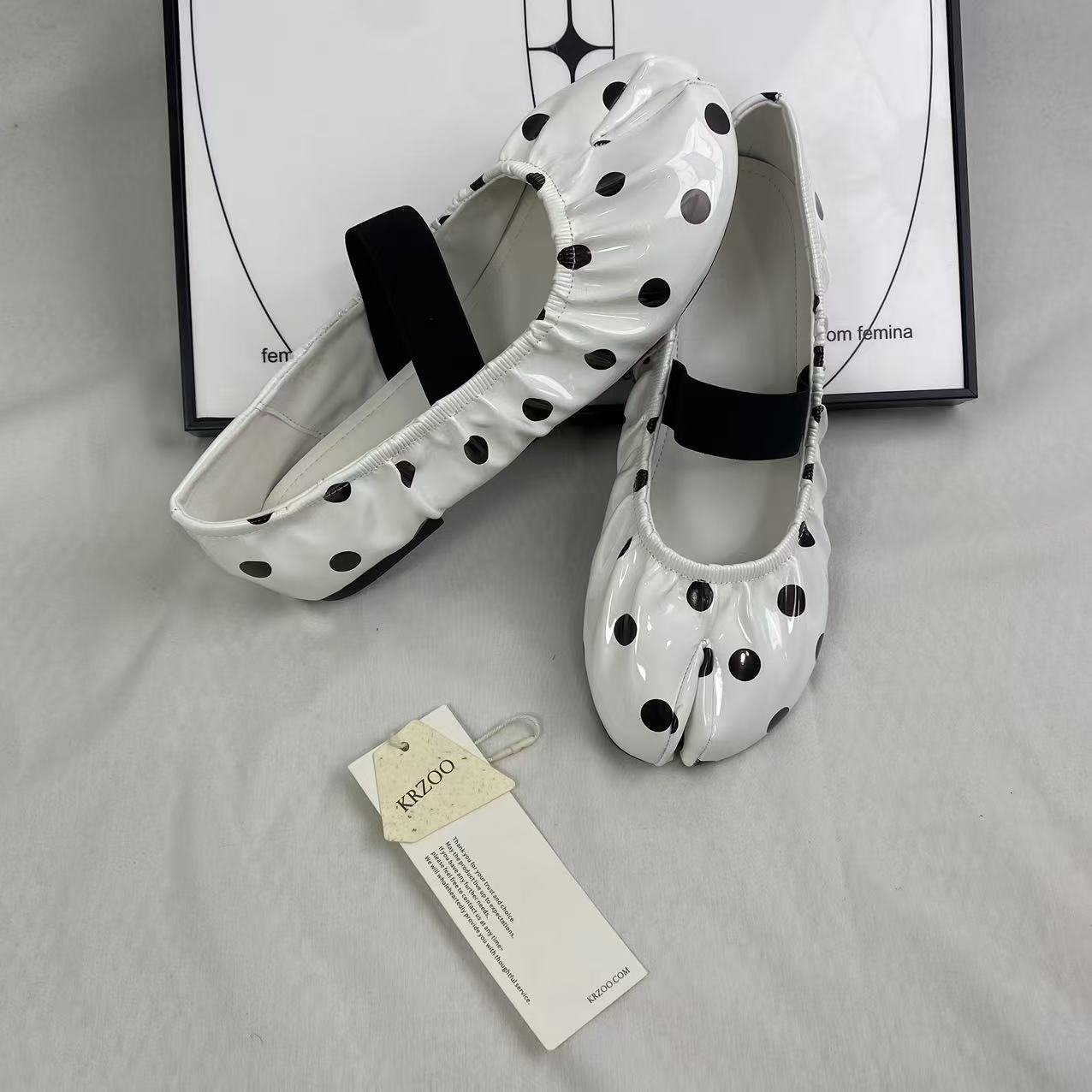 Mary Jane flat shoes