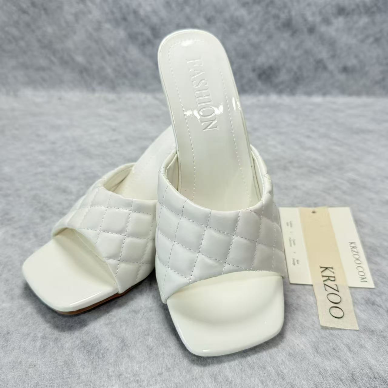 Knitted pointed-toe high-heeled shoes