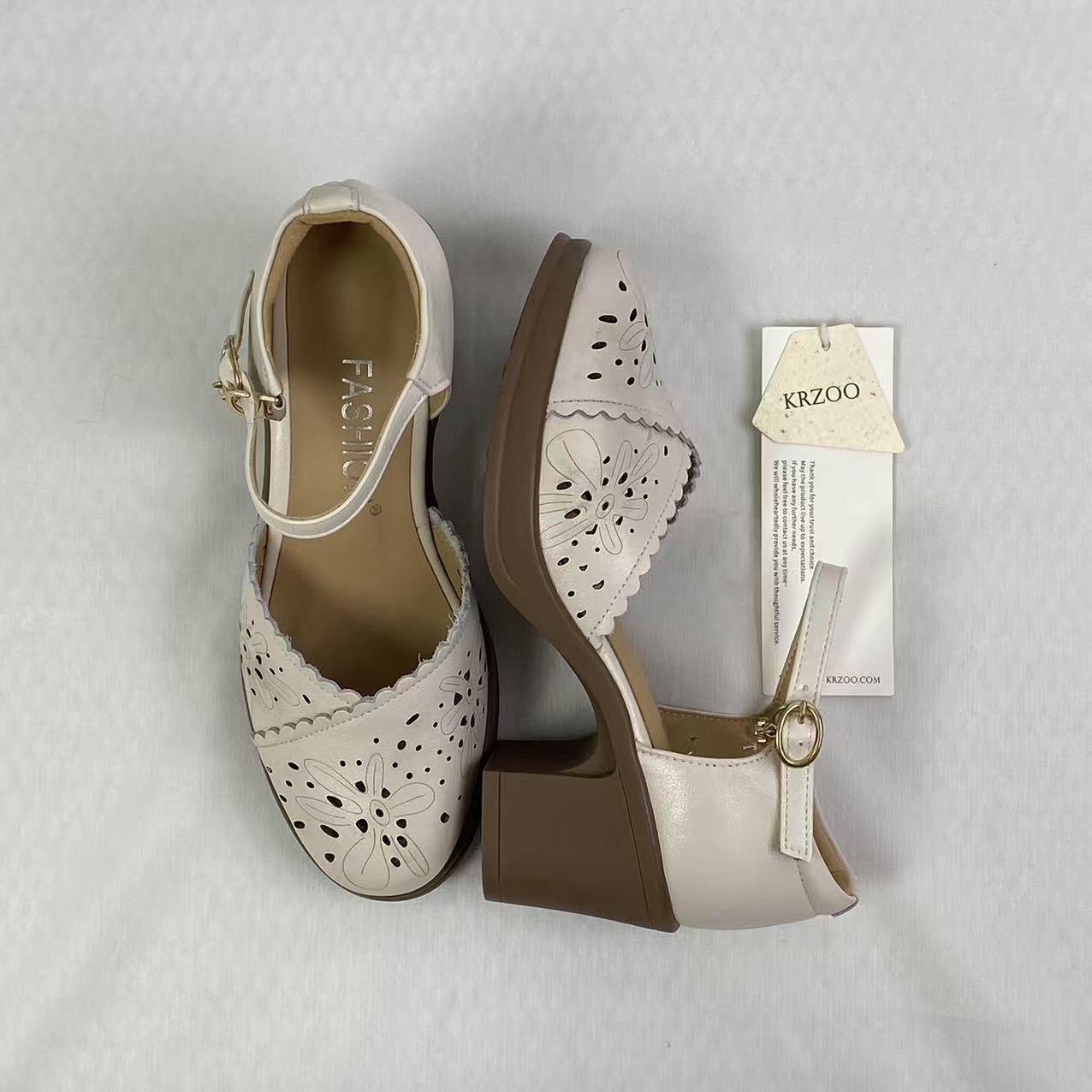 Hollow upper cowhide soft-soled shoes