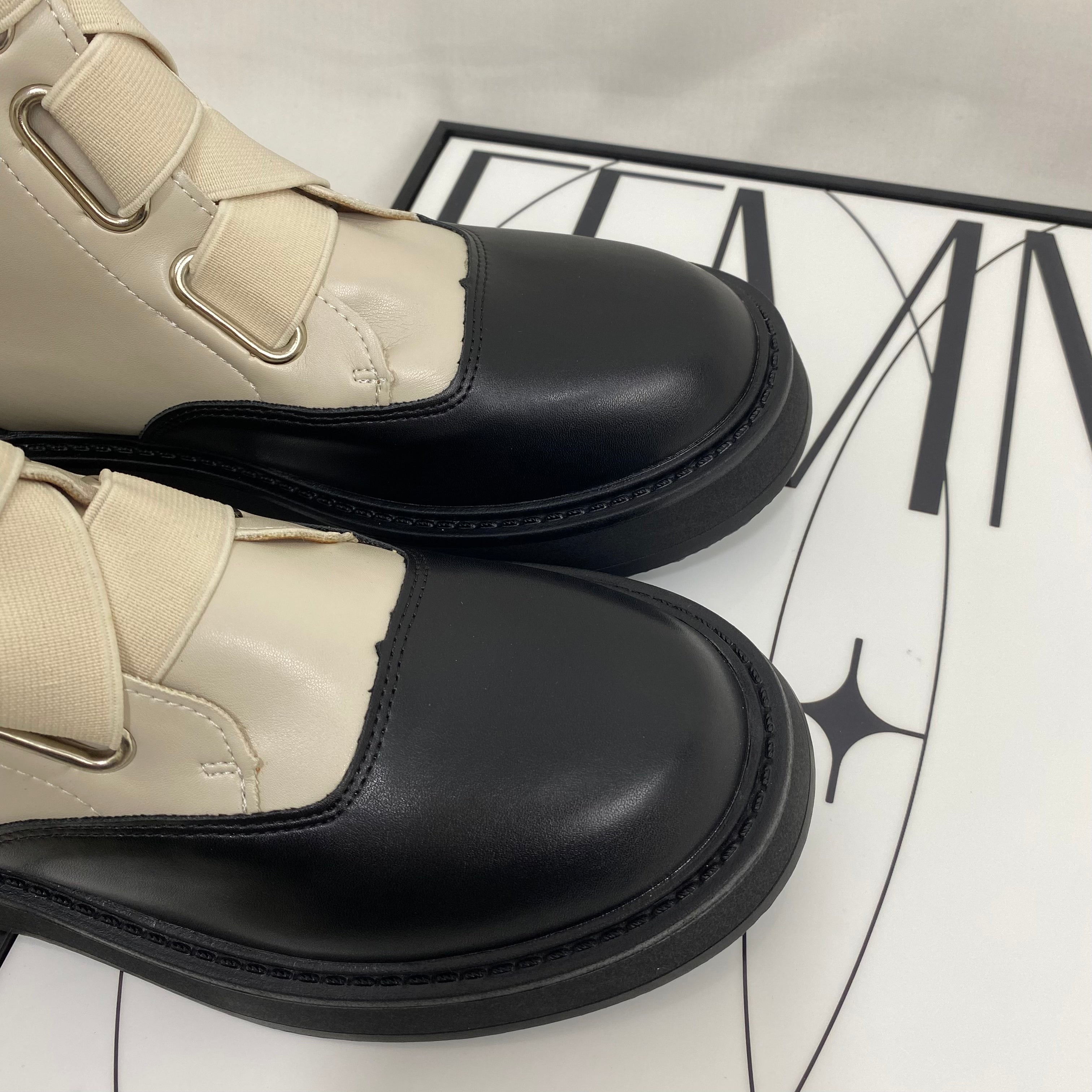 Genuine Leather Round Toe Martin Boots