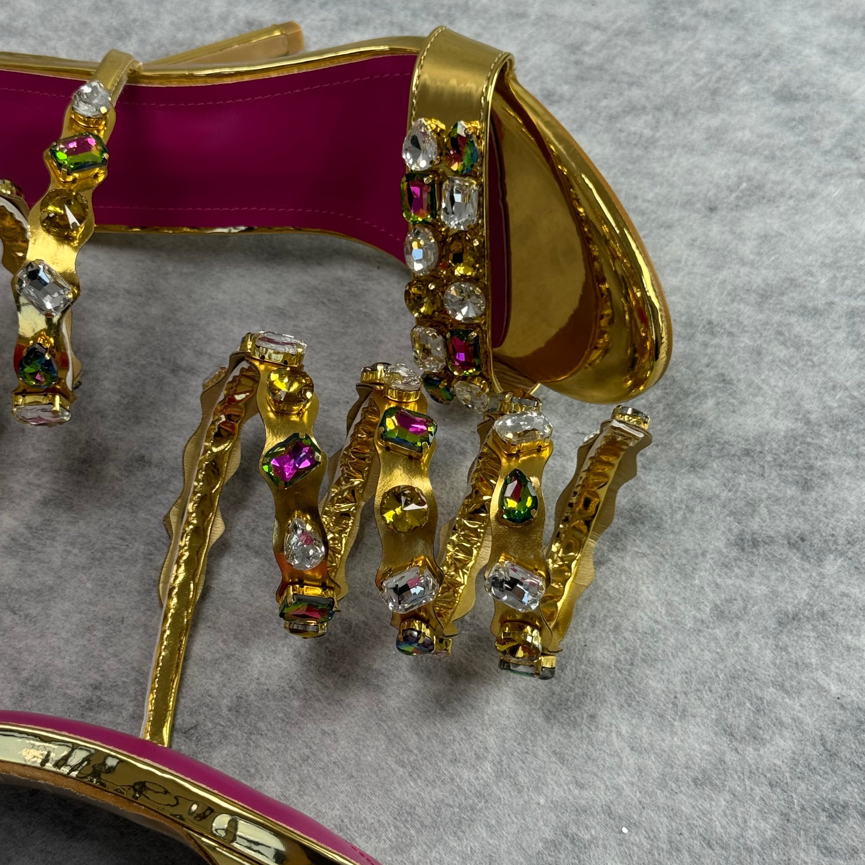 Spiked low-heeled high heels