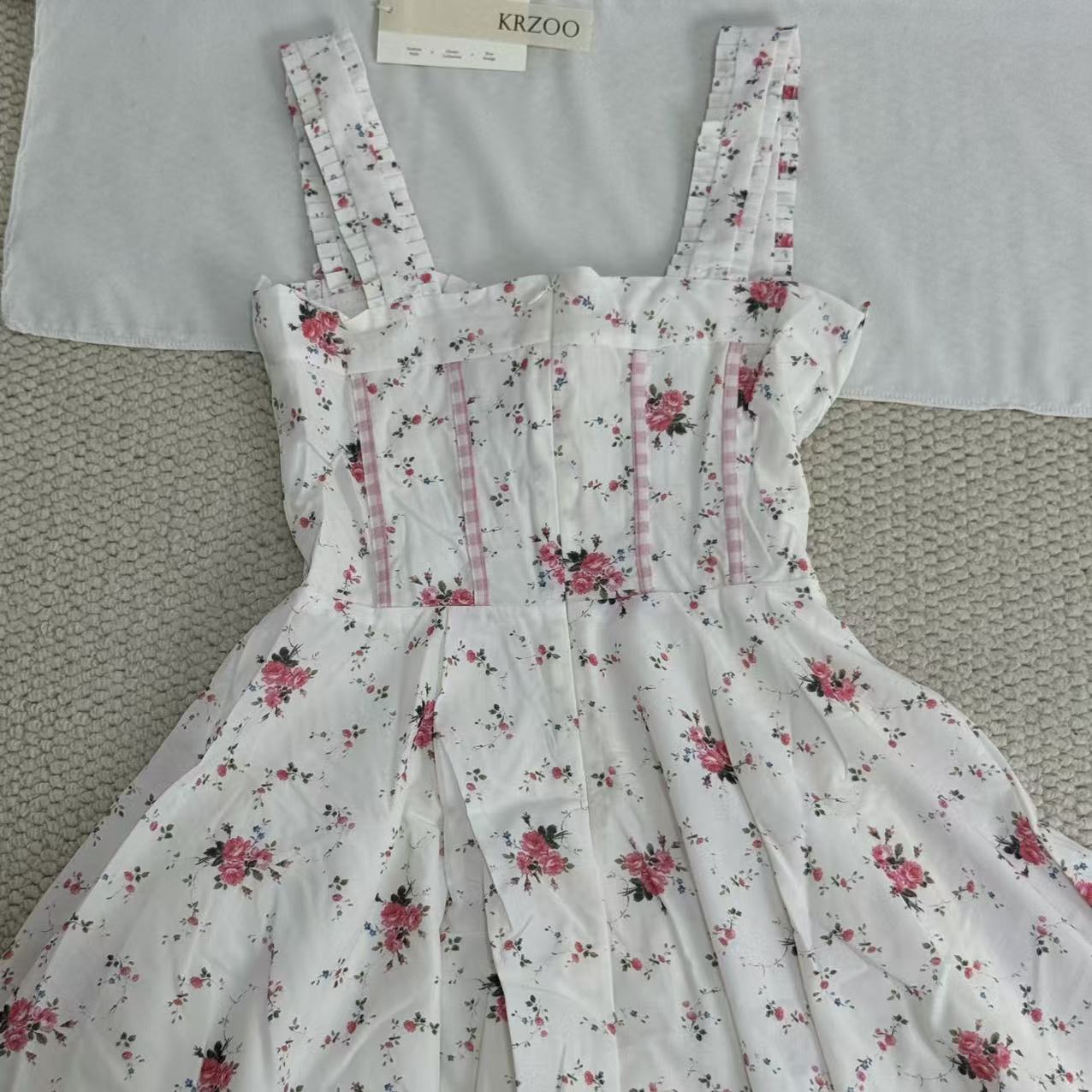 Floral print halter-neck mini dress