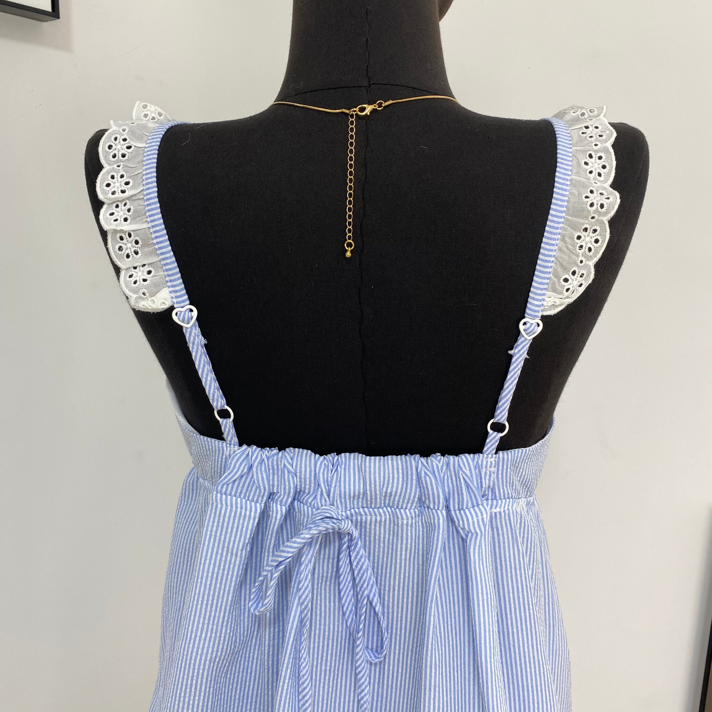 French Retro Deep V-Neck Lace Dress