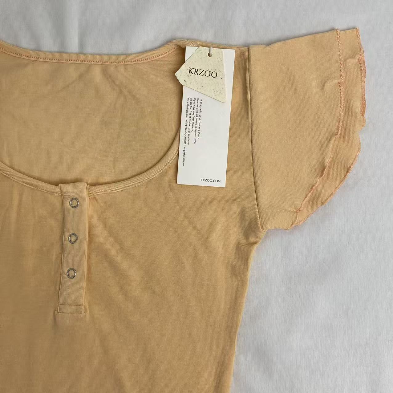 U-neck short puff-sleeved solid-color T-shirt