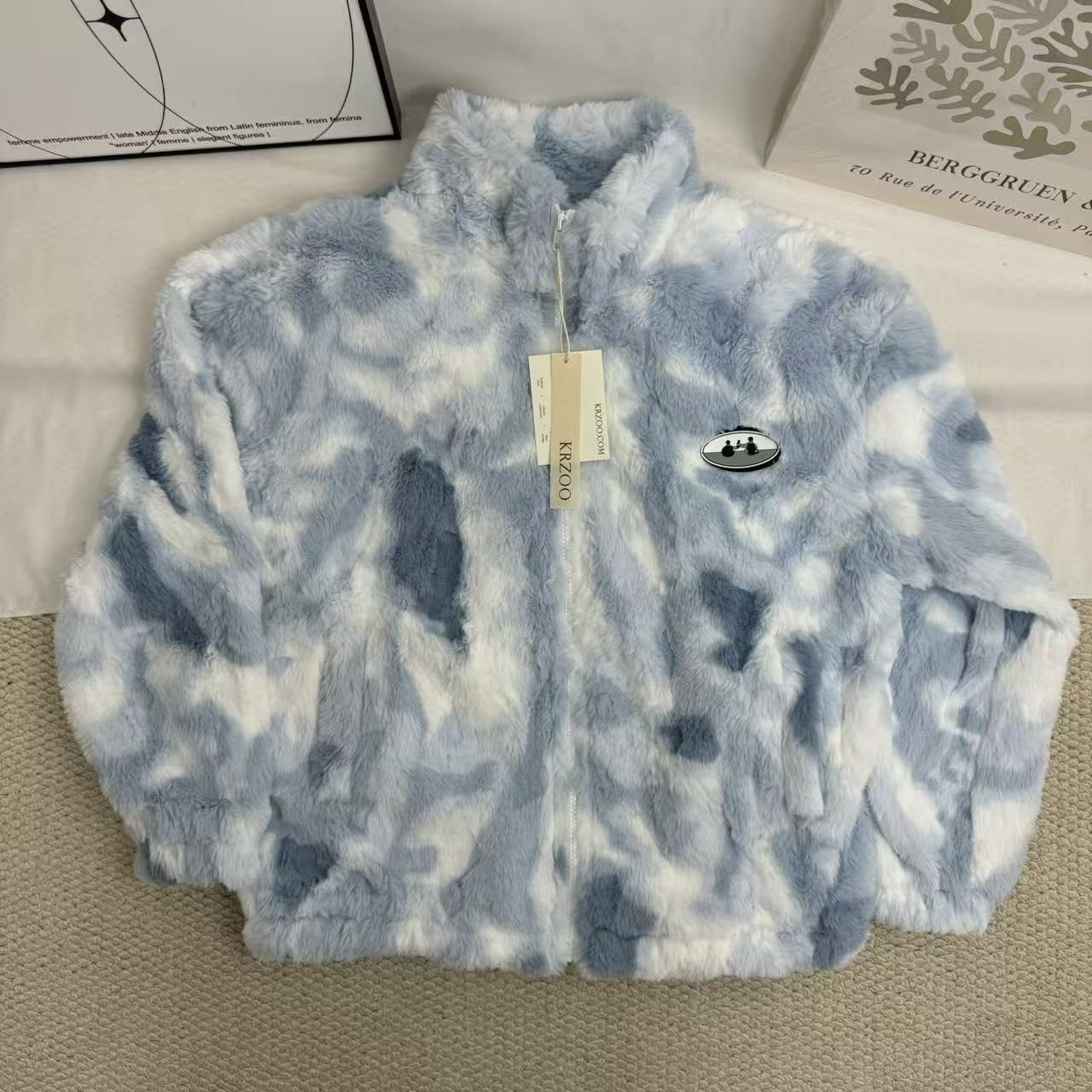 Tie-Dye Gradient Faux Lambswool Padded Jacket