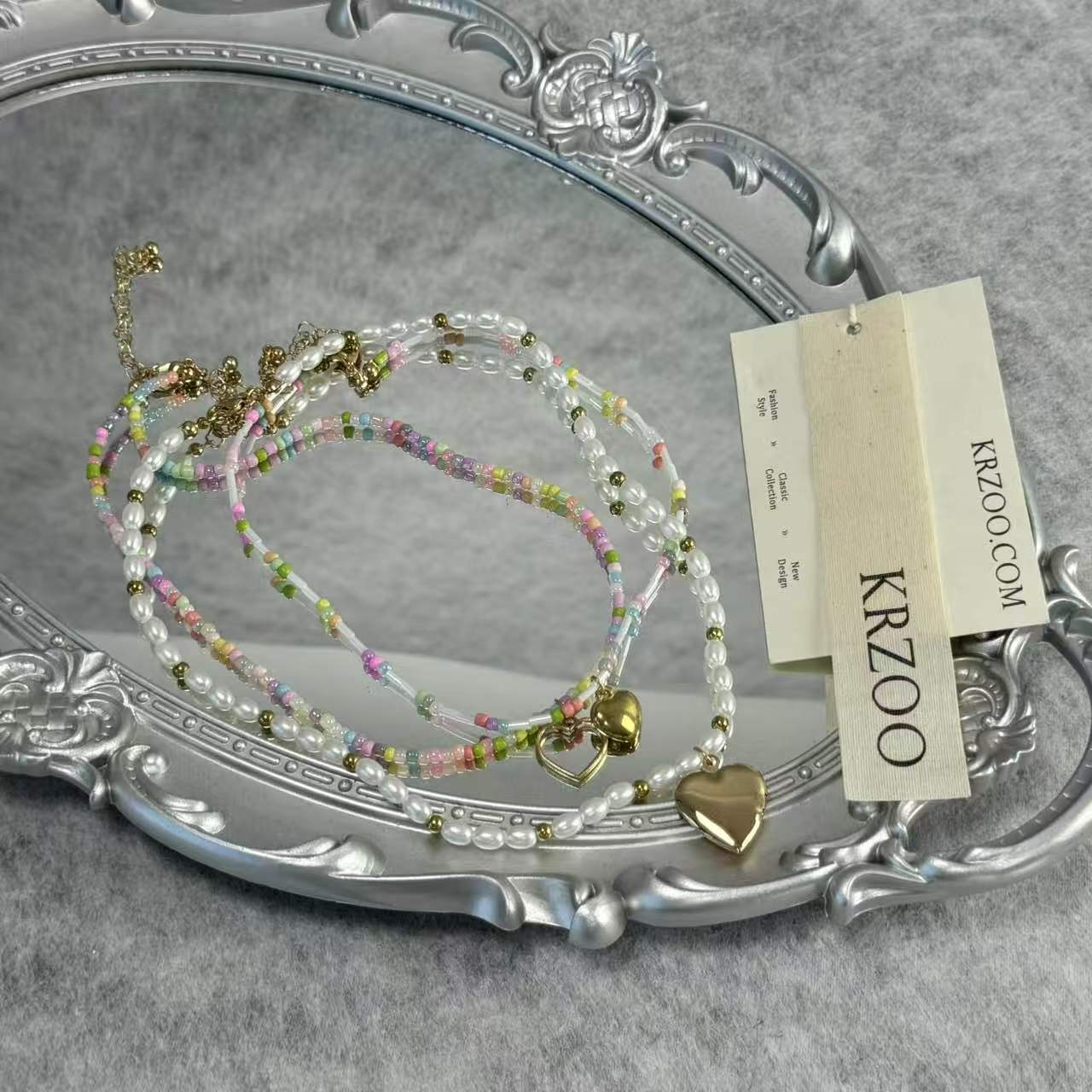 Love charm pendant string of pearls collar chain