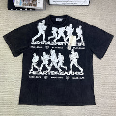Washed old loose short-sleeved T-shirt