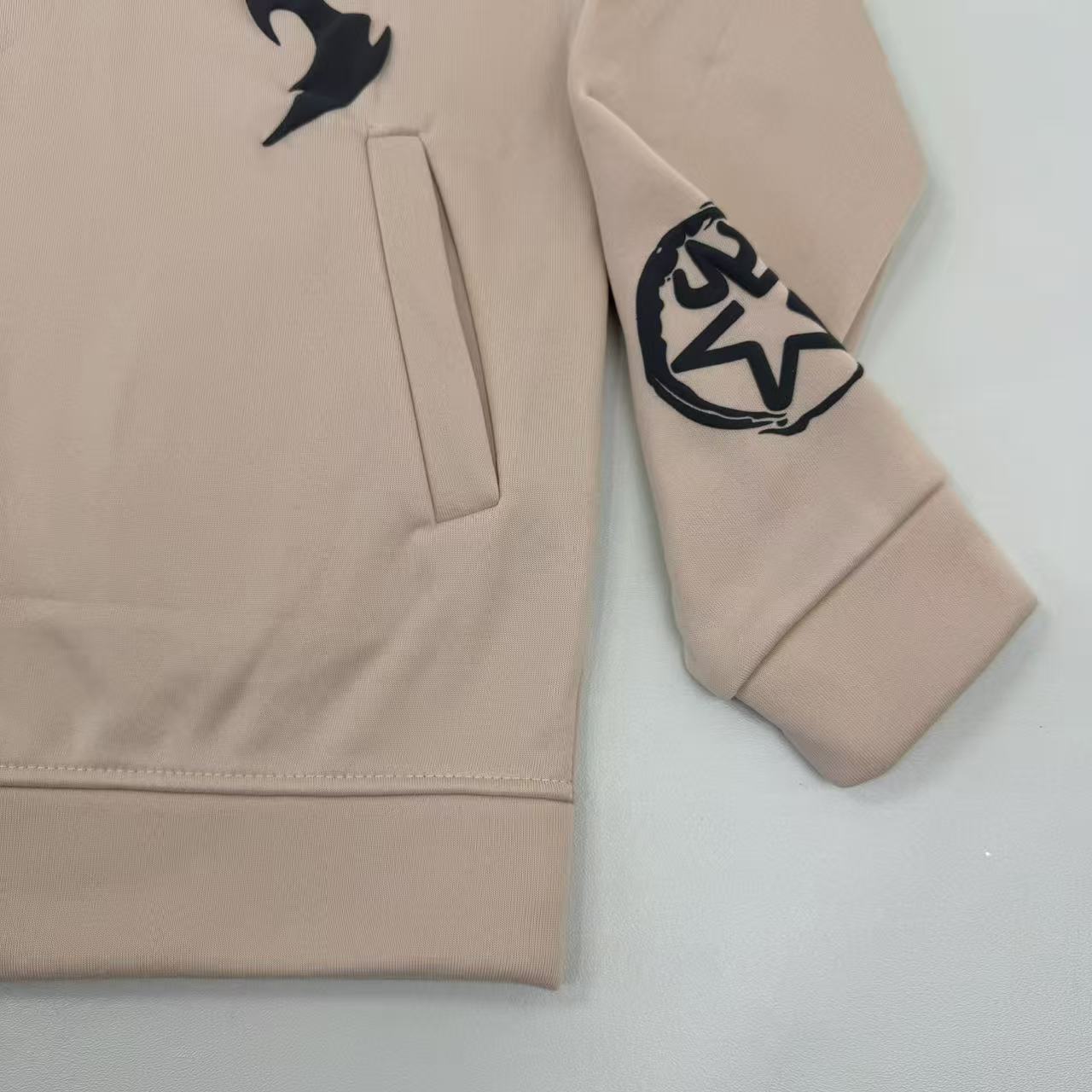 Zipper-letter star print hooded coat