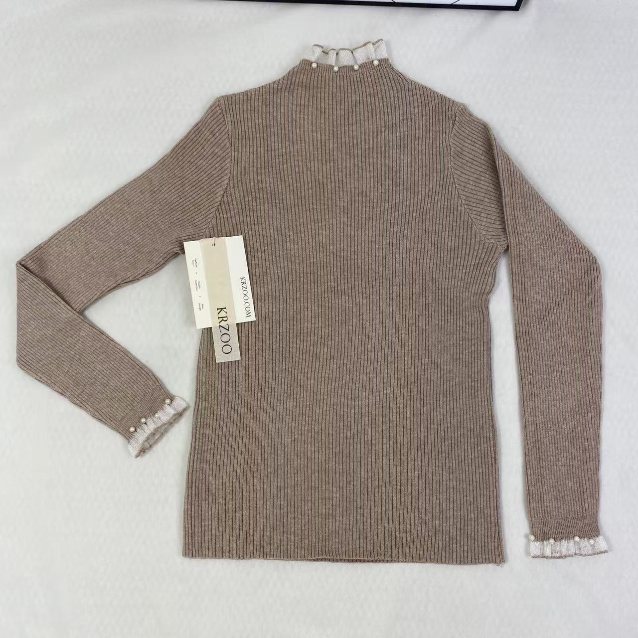 High-neck long-sleeved lace knitted top