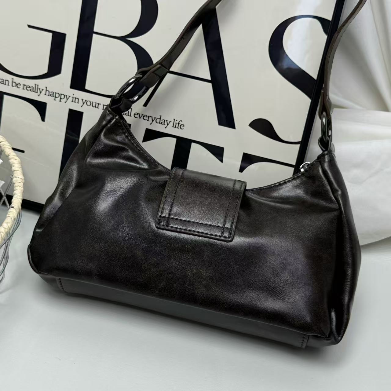 PU leather single-shoulder handbag