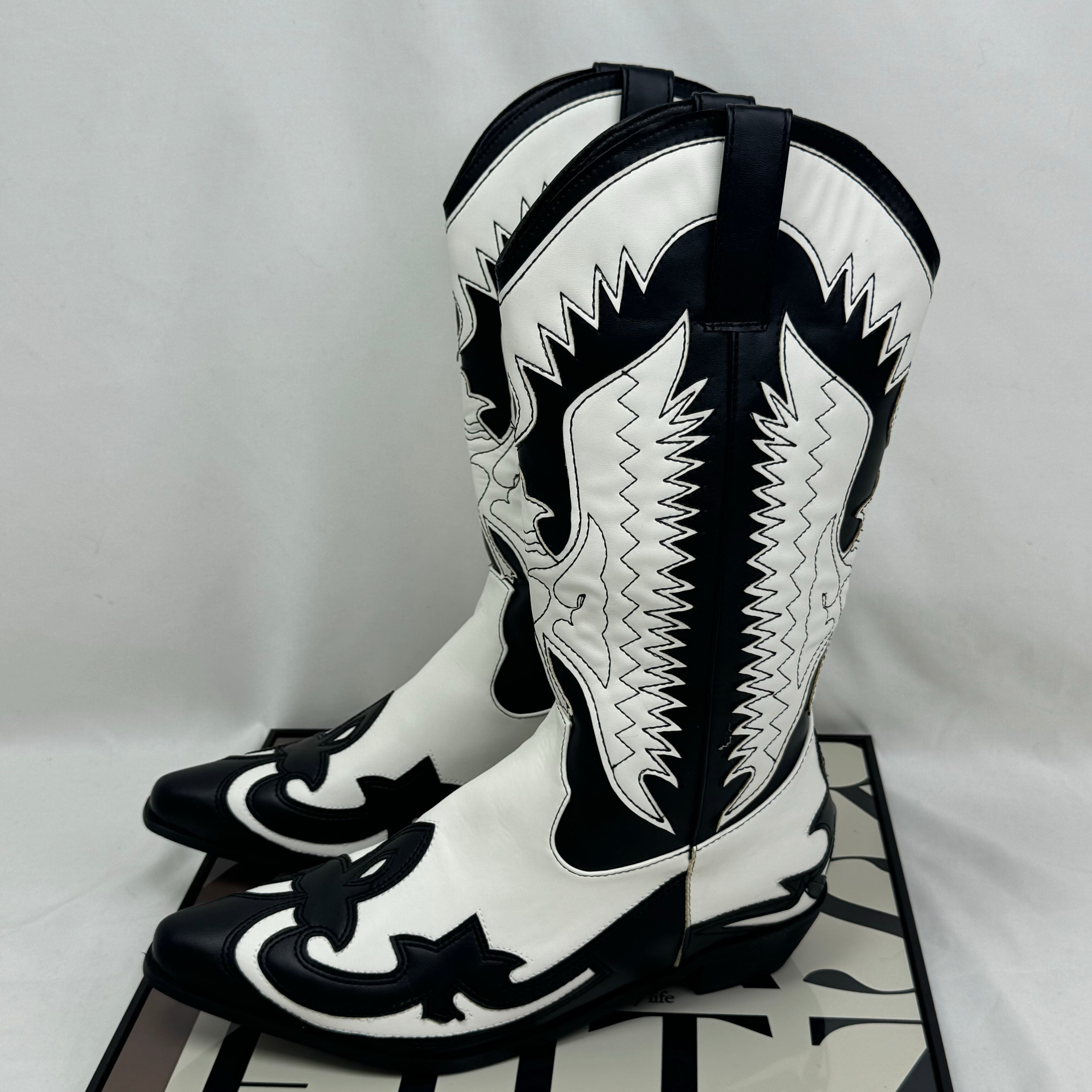 Knight boot pointed toe boots